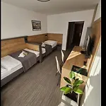 Hotel Flora