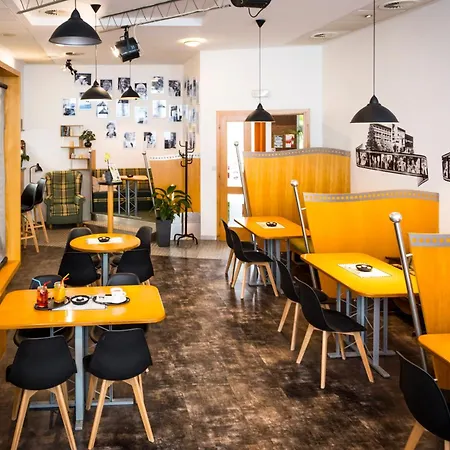 Flora 酒店 特伦钦温泉区